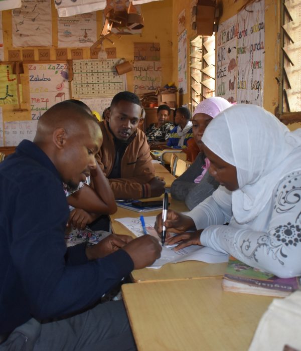 Group discussion of teachers during the Phonetics training Group discussion of teachers during the Phonetics training