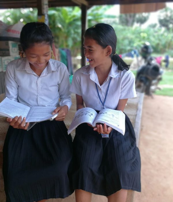 Project1_school uniforms_photo1 Project1_school uniforms_photo1