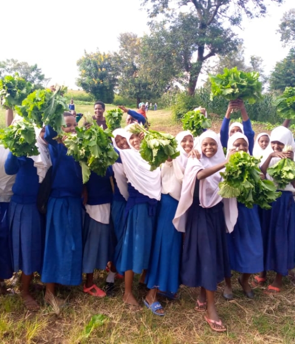 Students-at-Qash-Primary-School-in-Tanzania-Shamba-Letu-Upschool-4- Students-at-Qash-Primary-School-in-Tanzania-Shamba-Letu-Upschool-4-